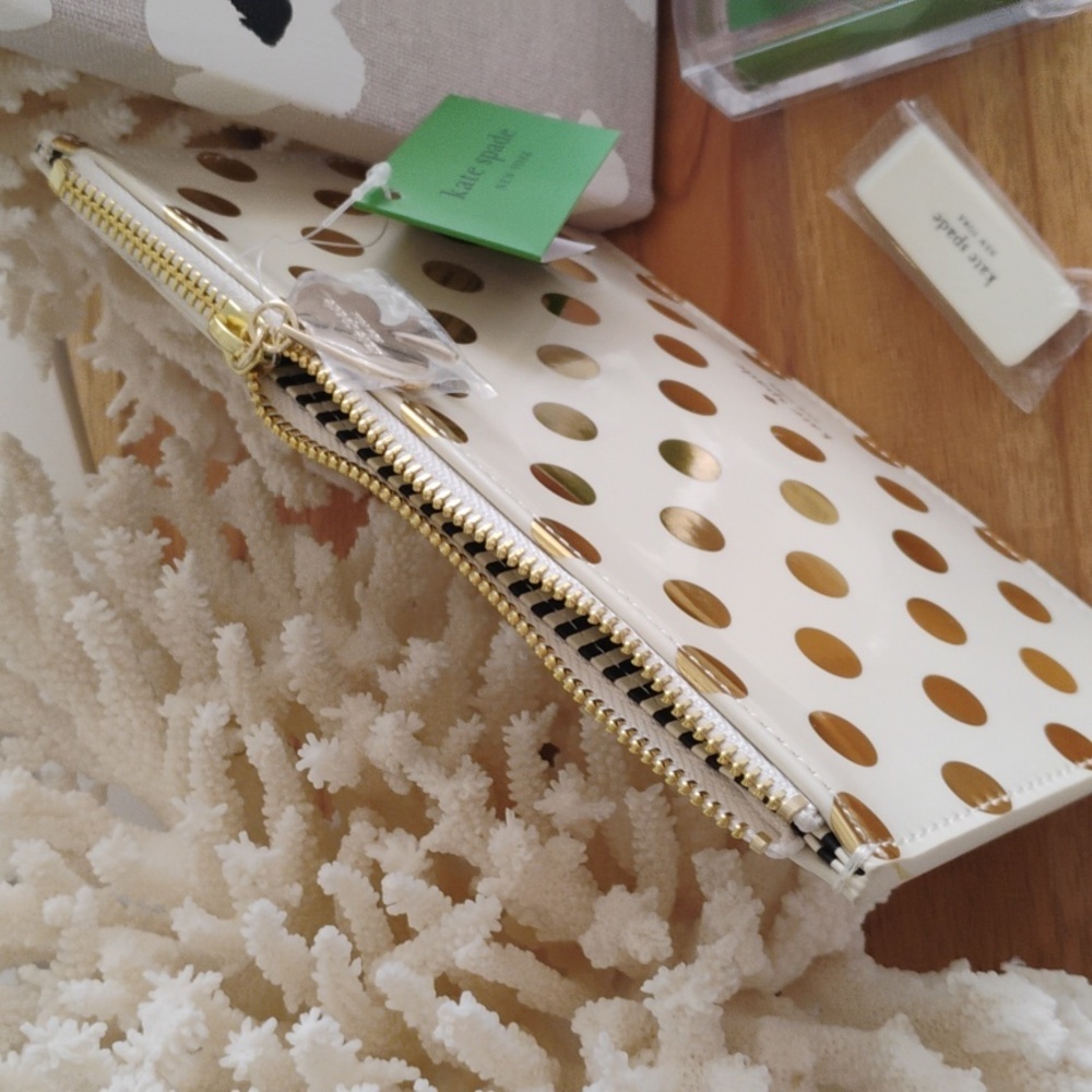 Kate Spade🔥NWT🔥 bundle.pen set lucite tray.Journal.Pencil case w/ accessories. - Picture 4 of 16